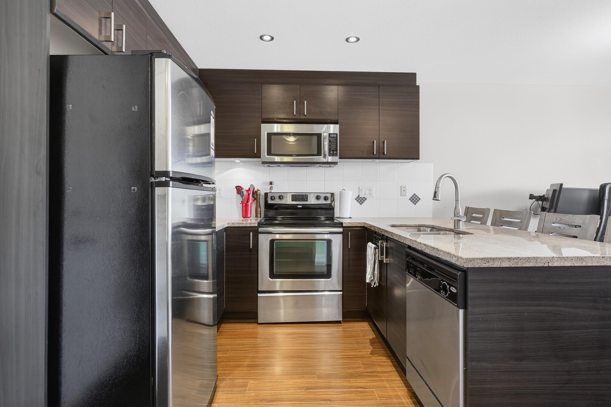 12069 Harris Road 502