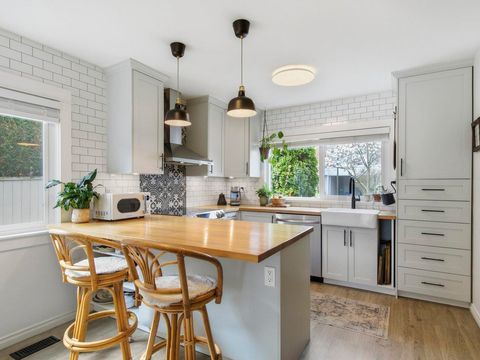 3031 Williams Road 1 Richmond BC V7E 1H9