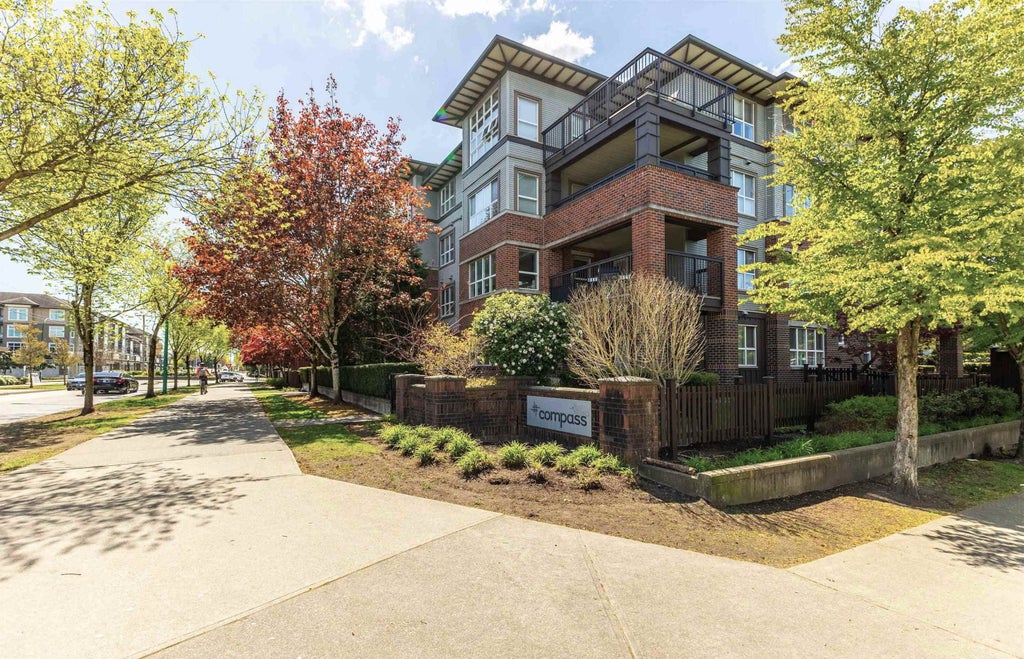 Photo of 6815 188 Street #309, Surrey, BC V4N 0Z8 (MLS # R3149734)