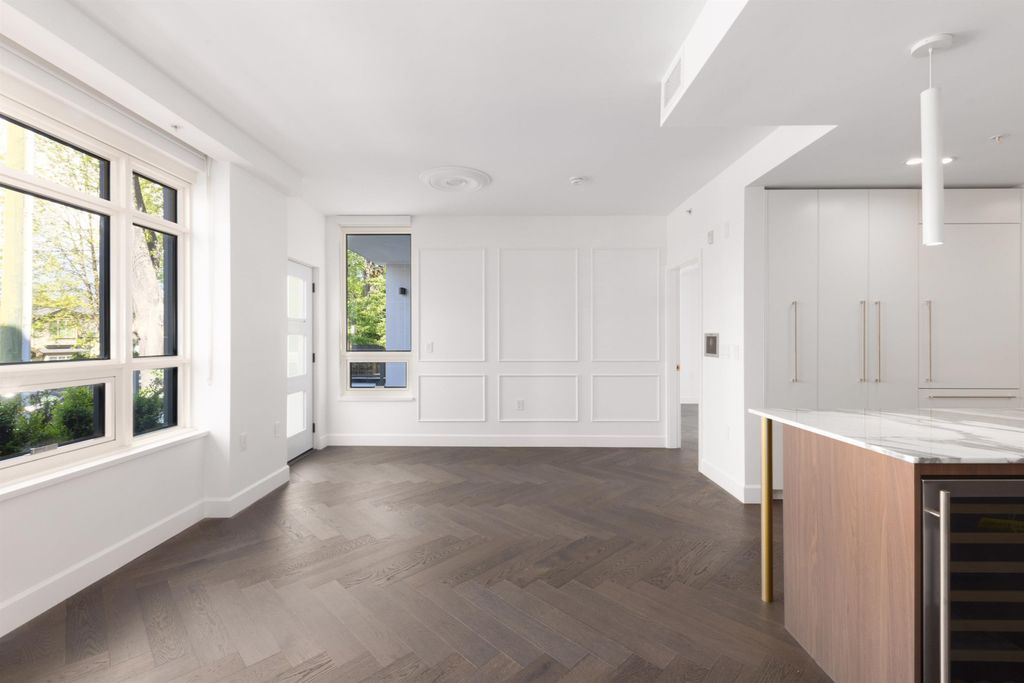 listing image 1107192085945245902
