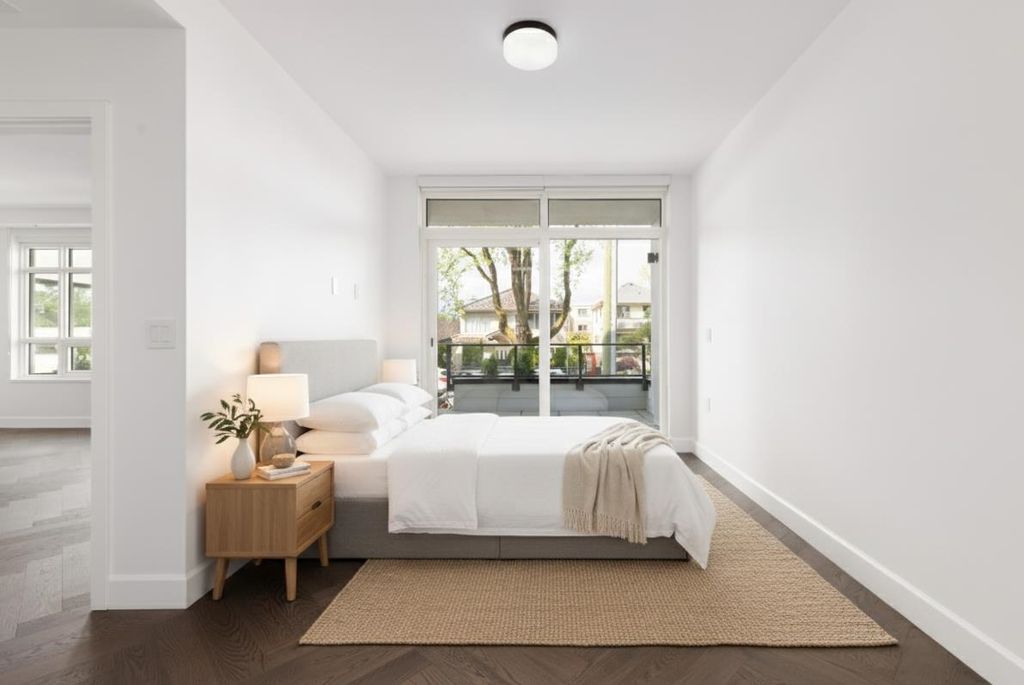 listing image 1101513851559552083