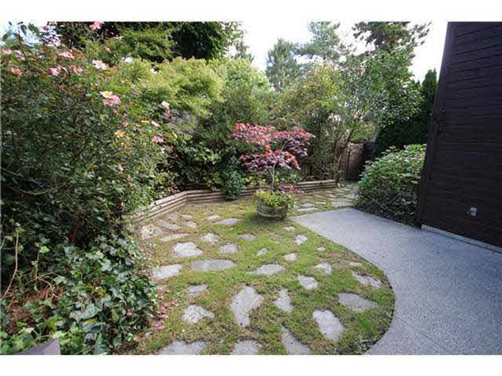 listing image 1106099644982178987