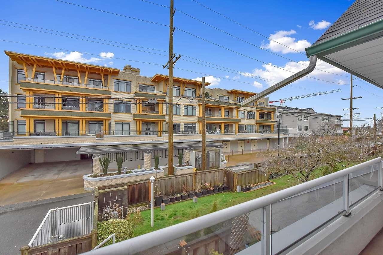 3978 Albert Street 209