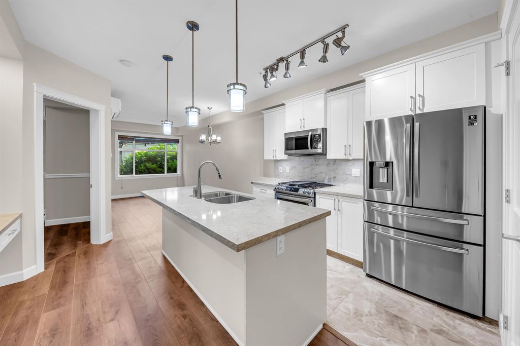 Photo of 20328 86 Avenue #201, Langley, BC V2Y 2C2 (MLS # R3145623)
