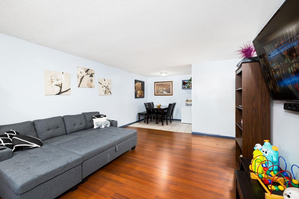 listing image 1101148785847793375