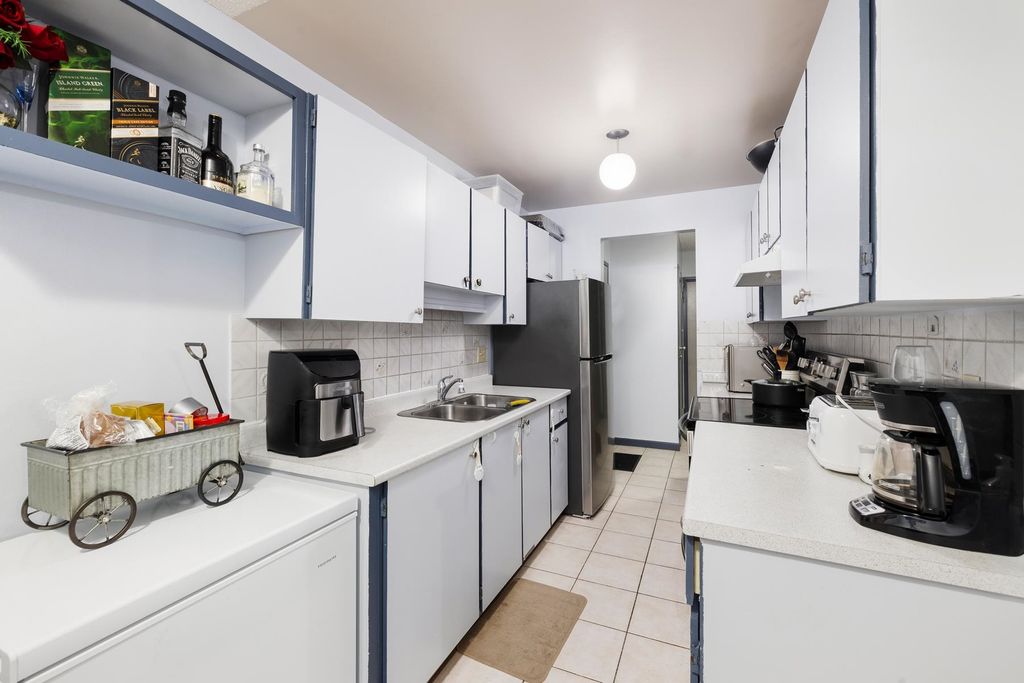 listing image 1103227030385756661