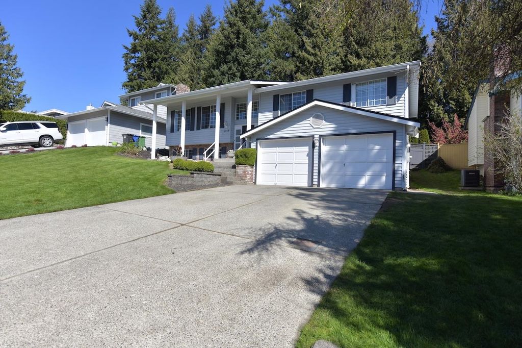 Photo of 2932 Mcbride Street, Abbotsford, BC V3G 1G9 (MLS # R3110126)