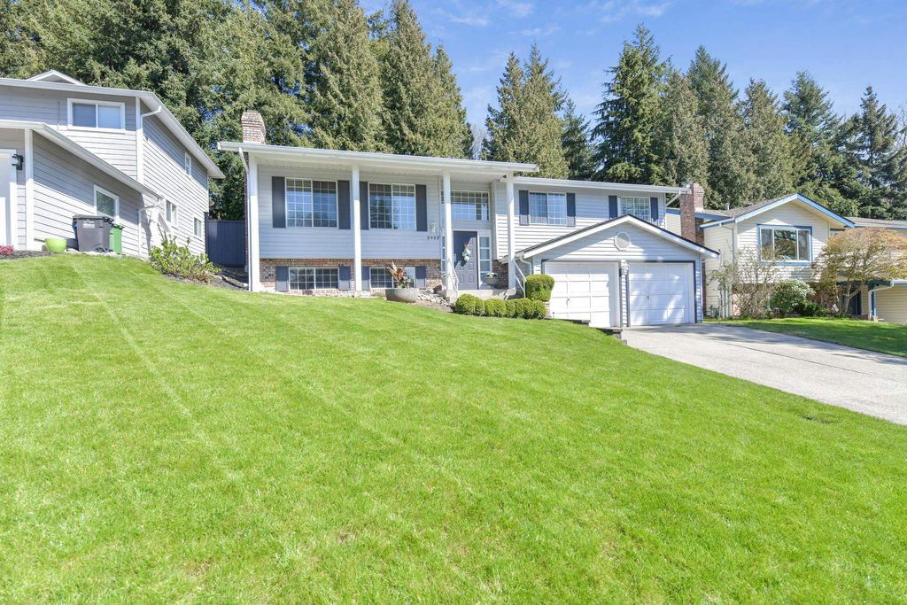 Photo of 2932 Mcbride Street, Abbotsford, BC V3G 1G9 (MLS # R3110126)