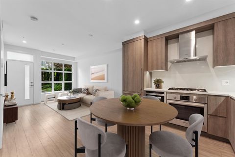 2060 Curling Road 111 North Vancouver BC V7P 1X4