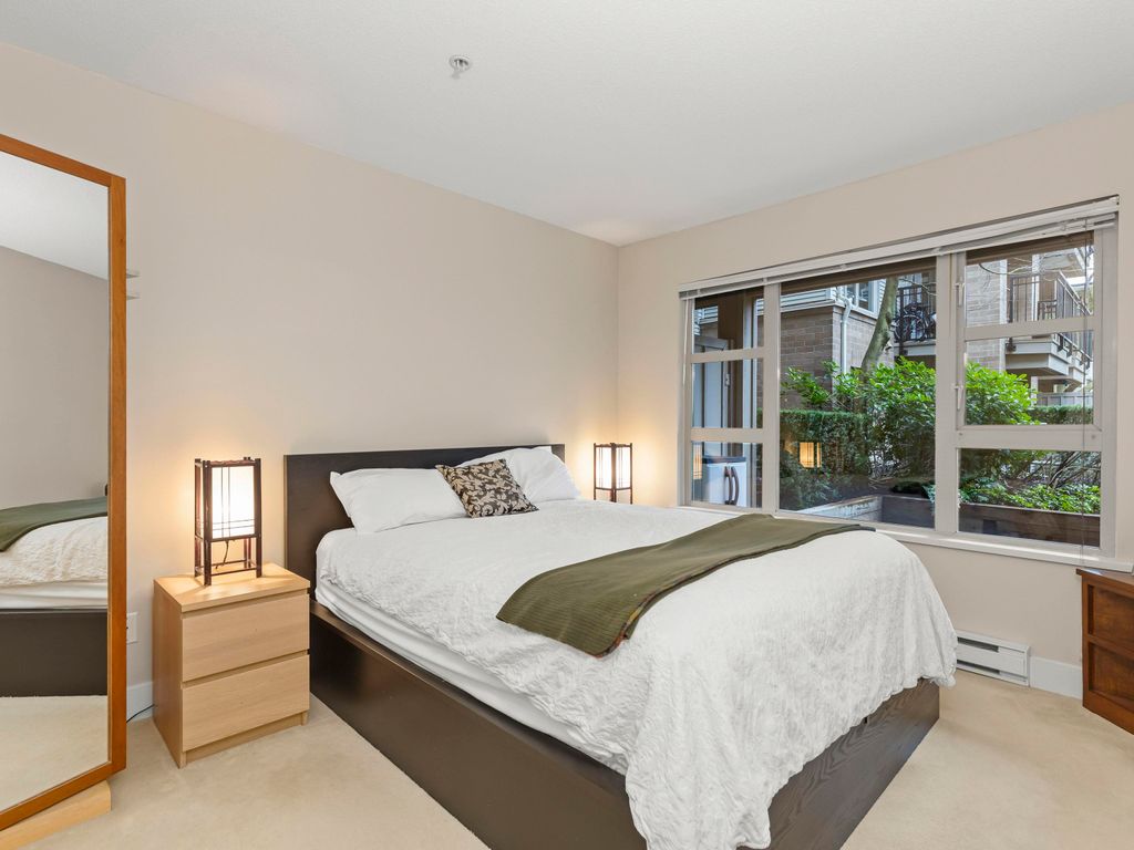 listing image 1104852081467654824