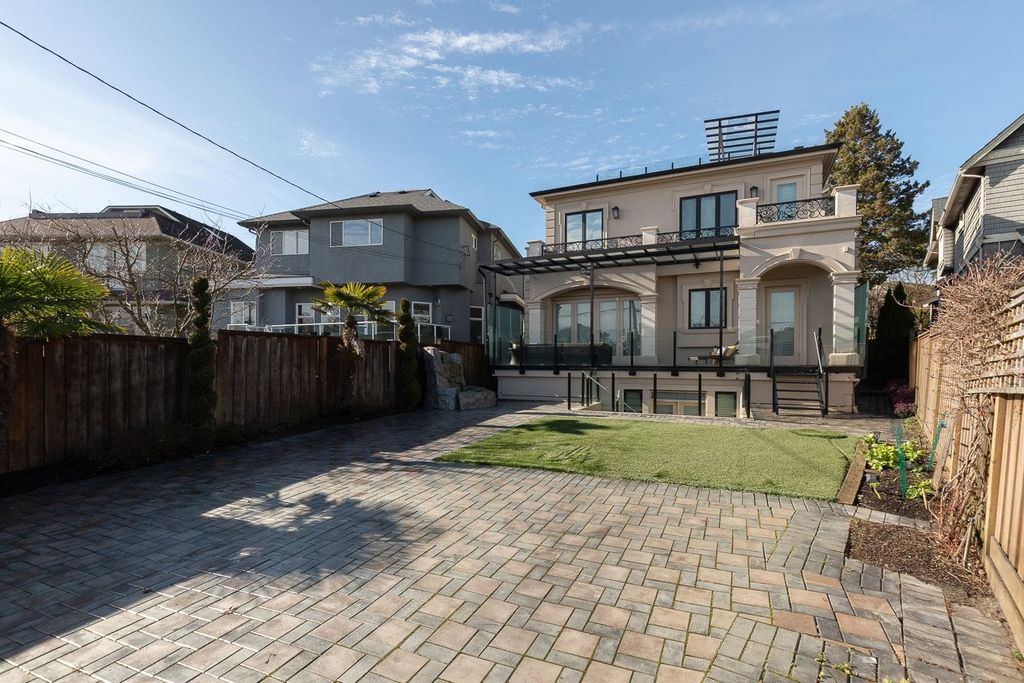 listing image 1102221172311612268