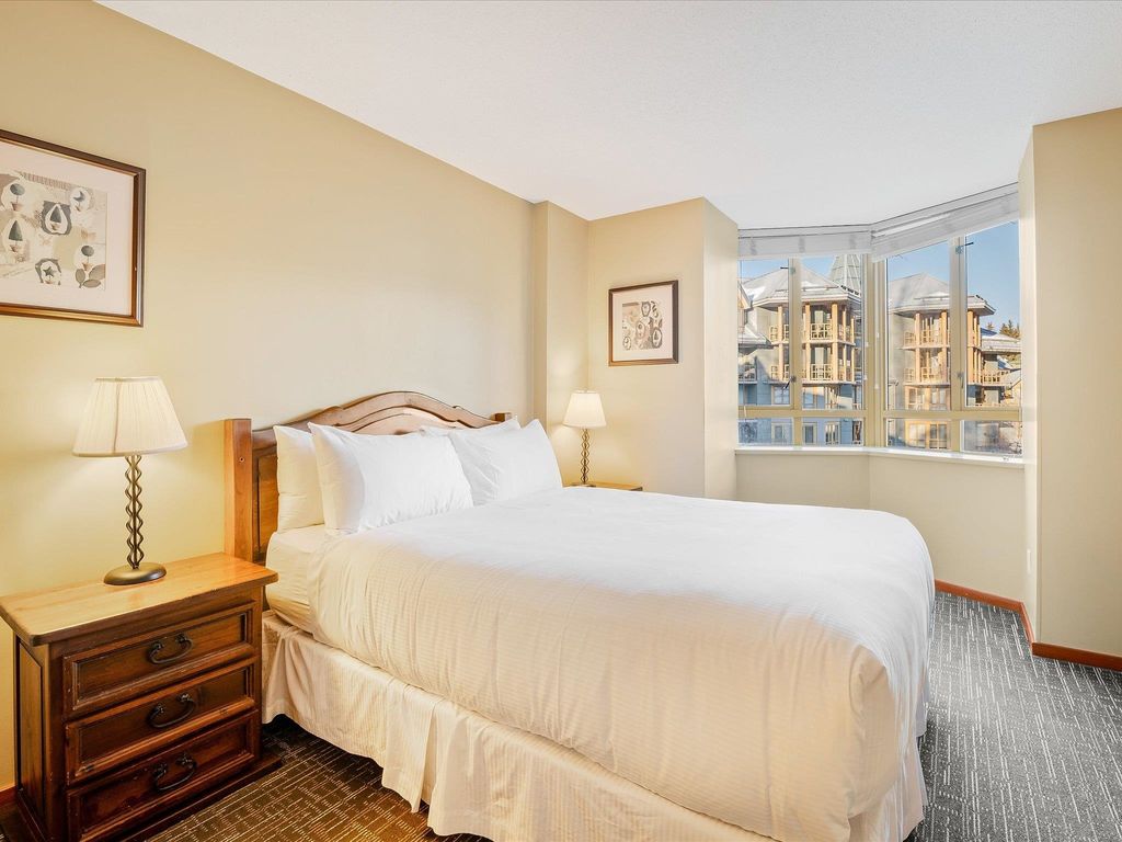 listing image 1100236039141575445