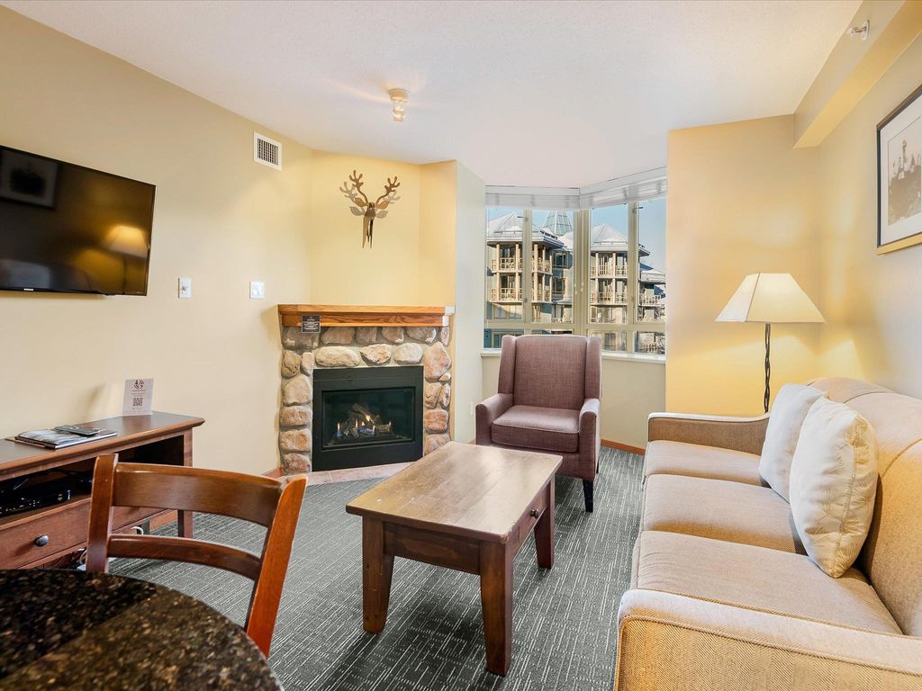 listing image 1103617406013162312