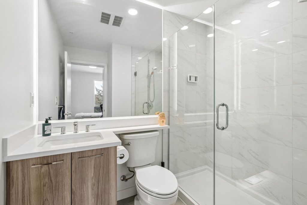 listing image 1100493966646561811