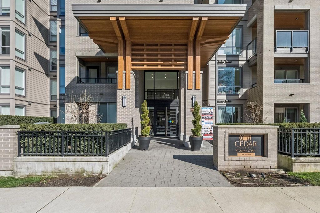 listing image 1102091436611575830