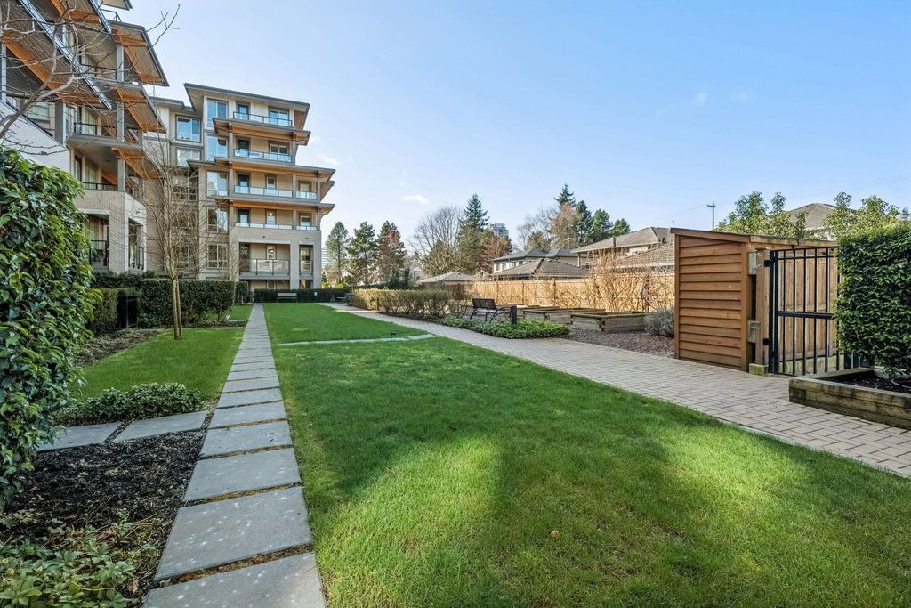 listing image 1103158754727681752