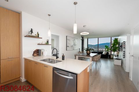 301 Capilano Road 1902 Port Moody BC V3H 0G6