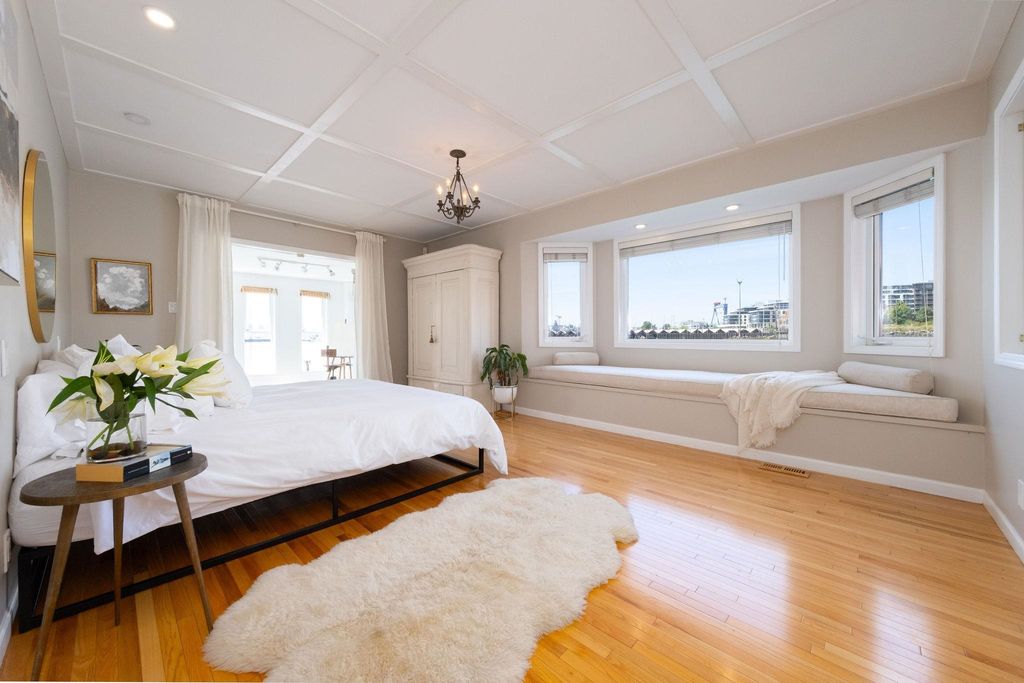 listing image 1103694016568733571