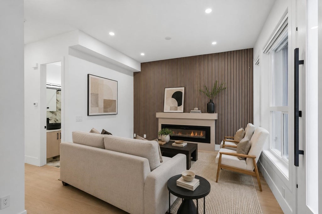 Photo of 12873 Marine Drive #2, Surrey, BC V4A 1C8 (MLS # R3148810)