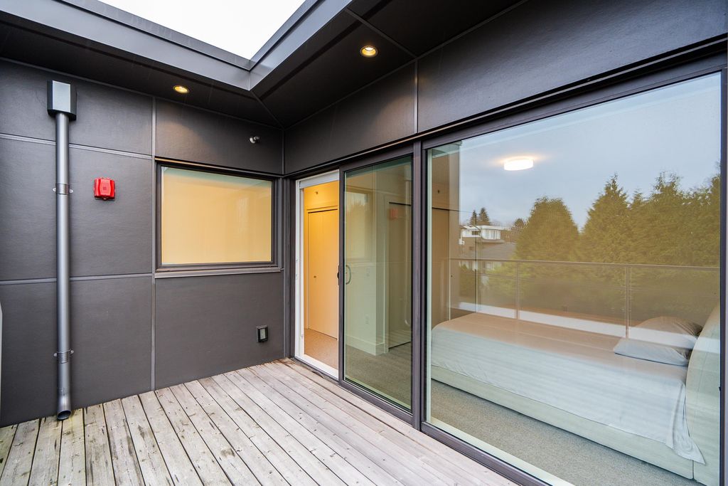 listing image 1107701501081668078