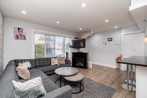 11901 89a Avenue 612 Delta BC V4C 3G8