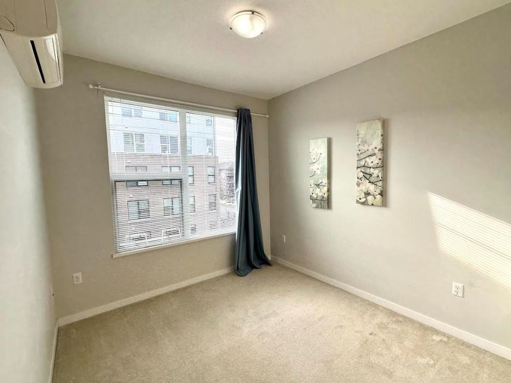 listing image 1101780352624357553