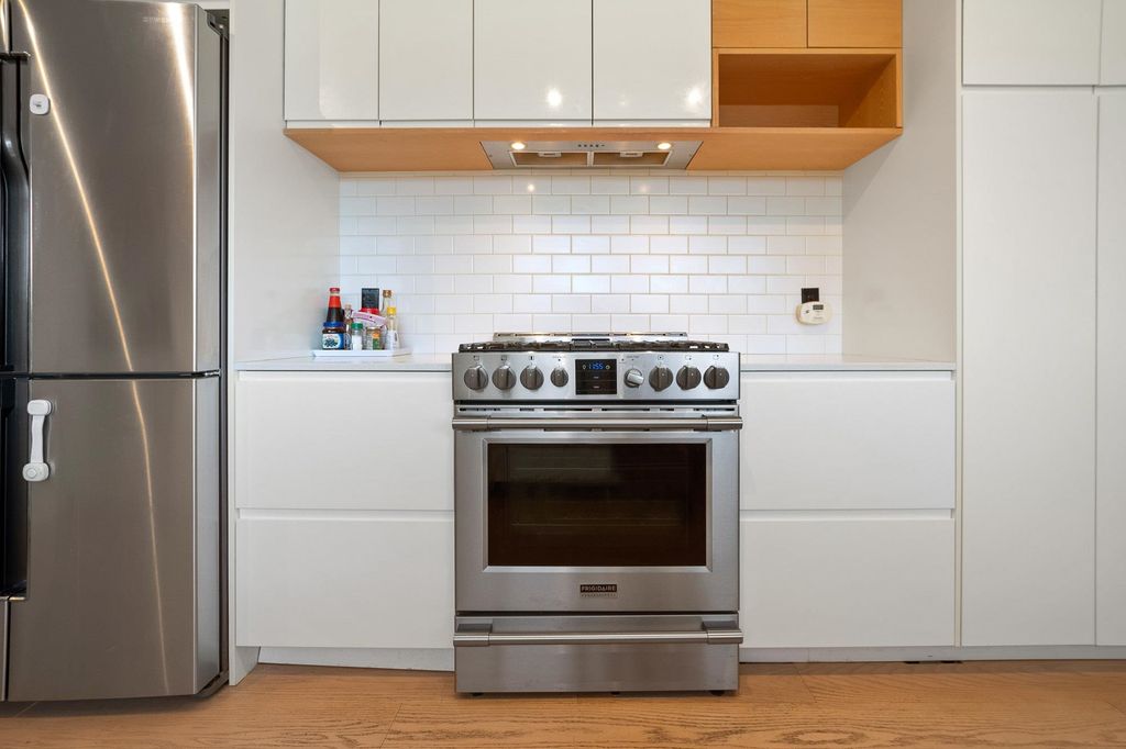 listing image 1107655665900765895