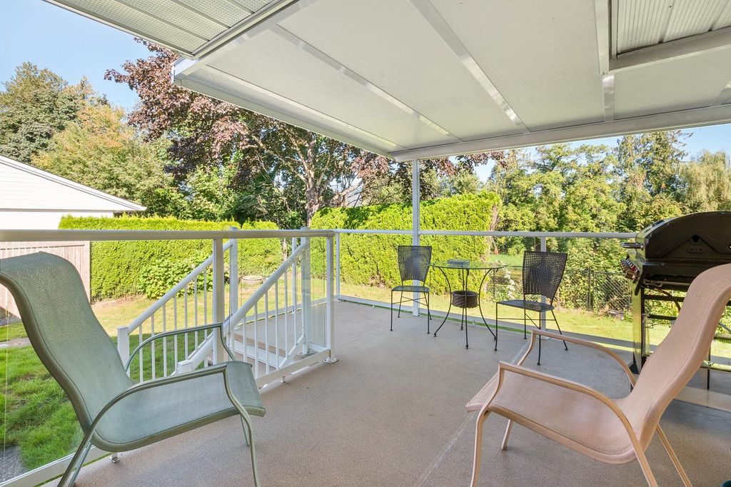 listing image 1107402528484886337