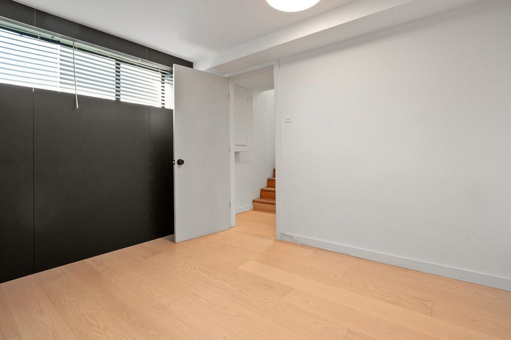 listing image 1107188679471957646