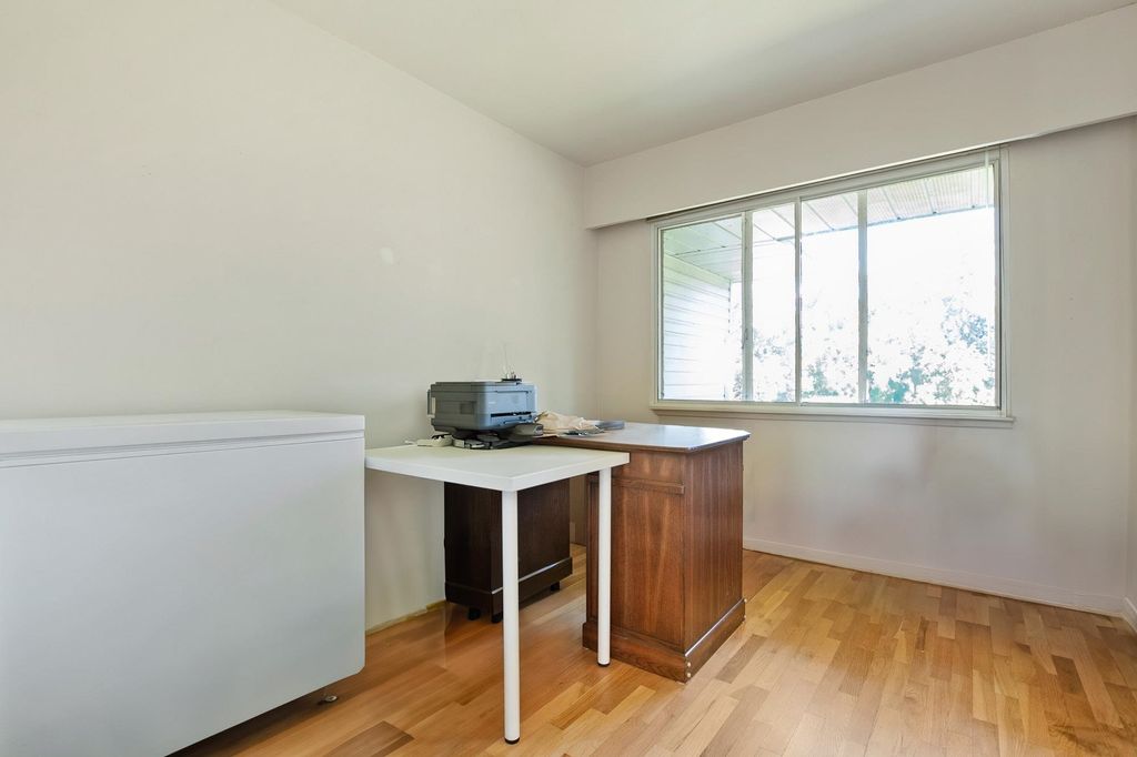 listing image 1103894768770645348