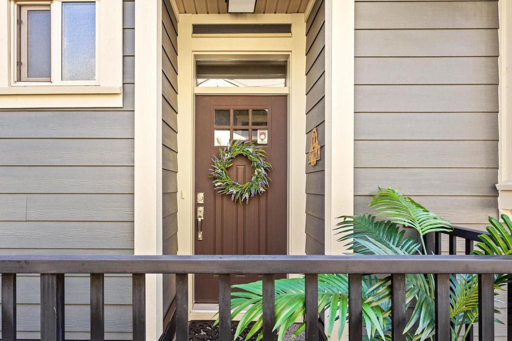 listing image 1102870613499420002
