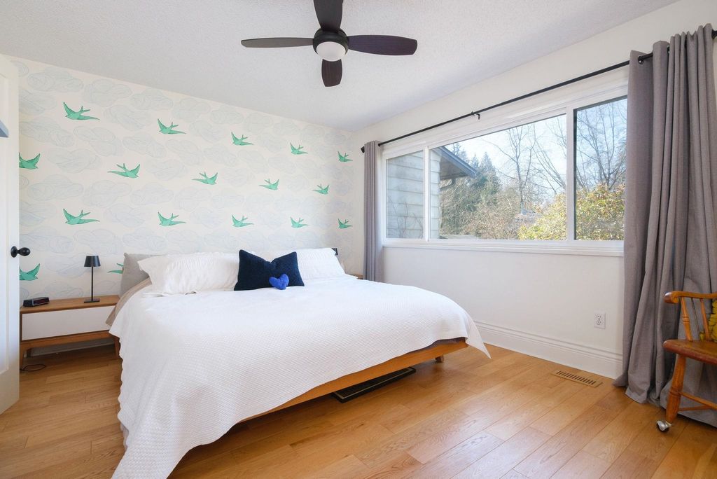 listing image 1100942512614714060