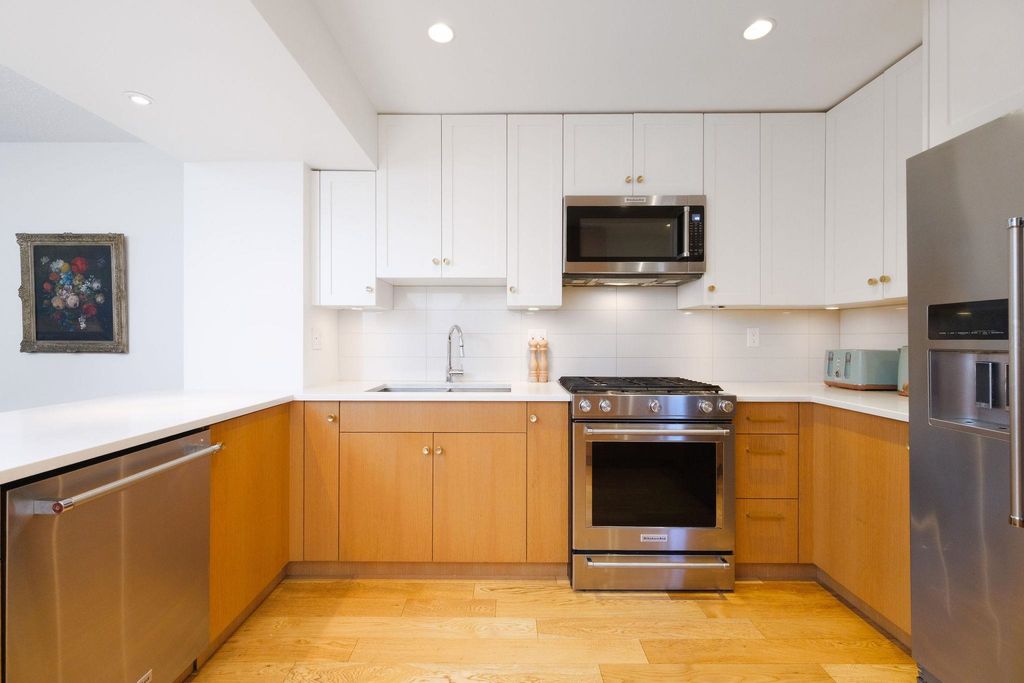 listing image 1104928082473118401