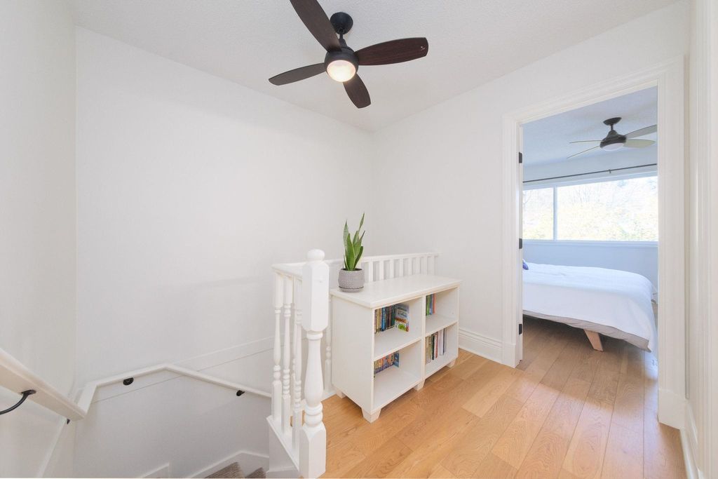 listing image 1109703372255734518