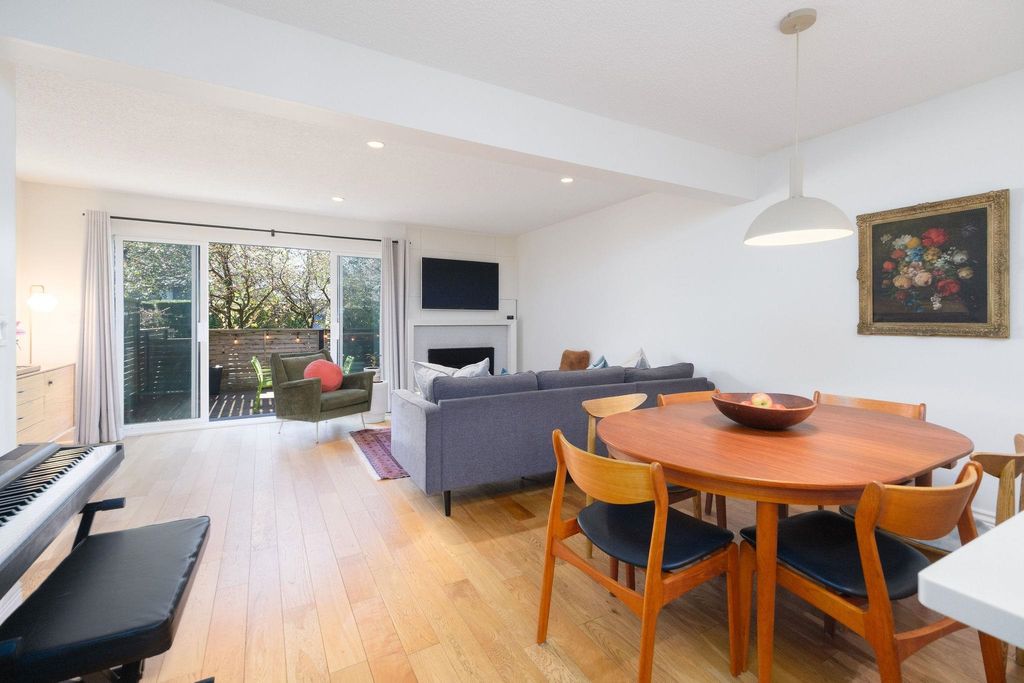 listing image 1103849795742928445