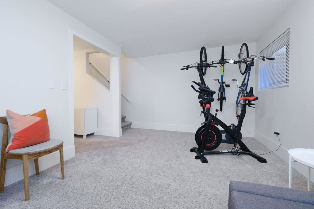 listing image 1101061827809466554