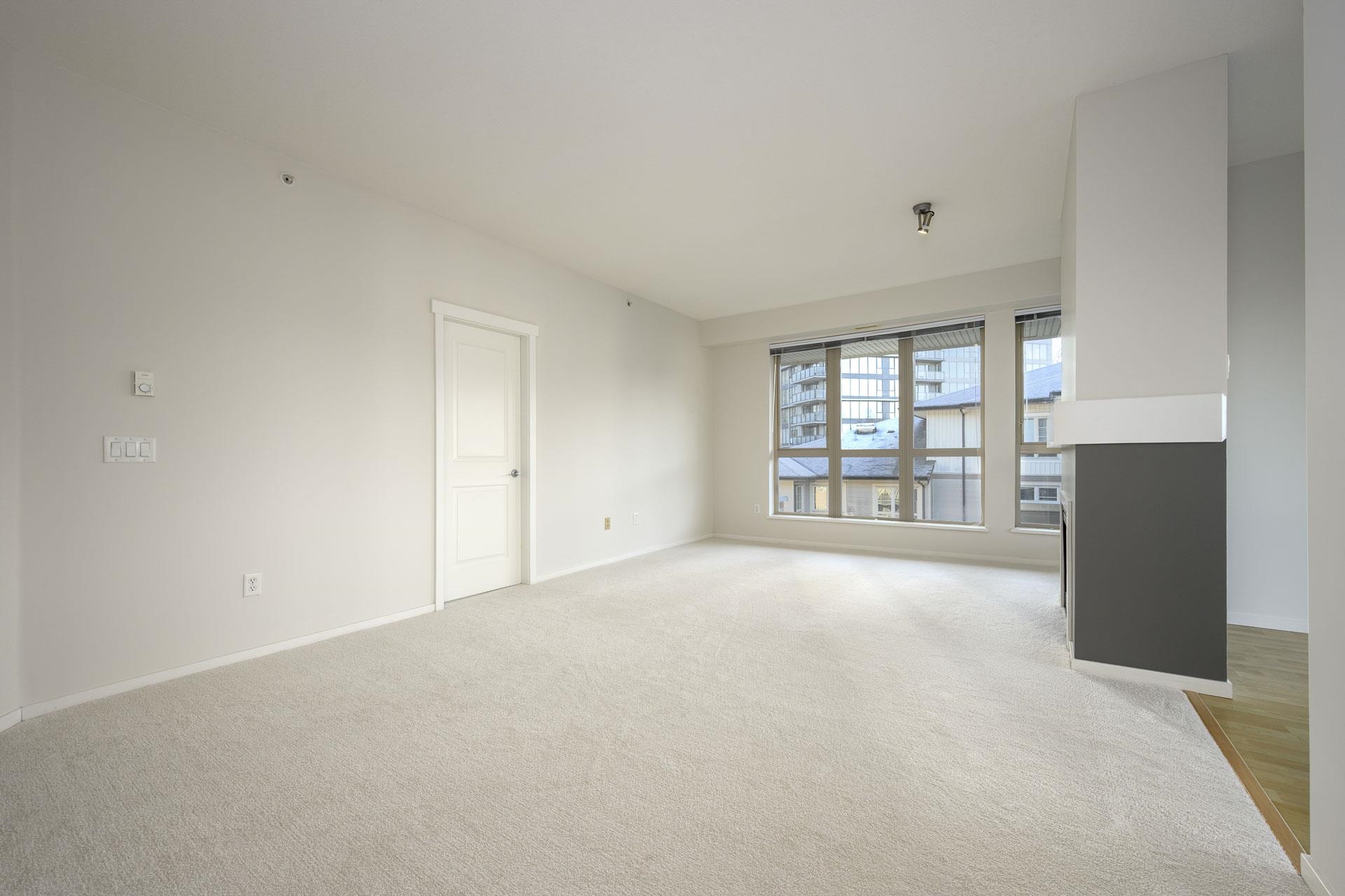 801 Klahanie Drive 419