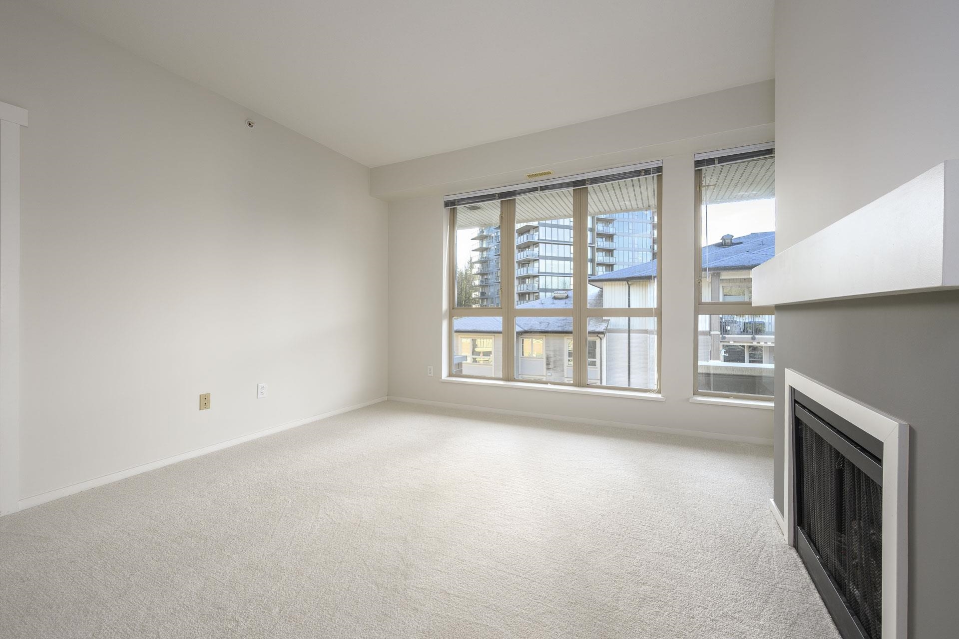 801 Klahanie Drive 419