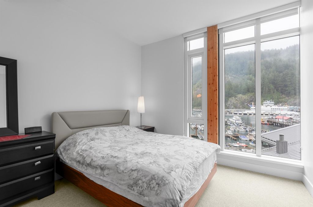 listing image 1101009428315212994
