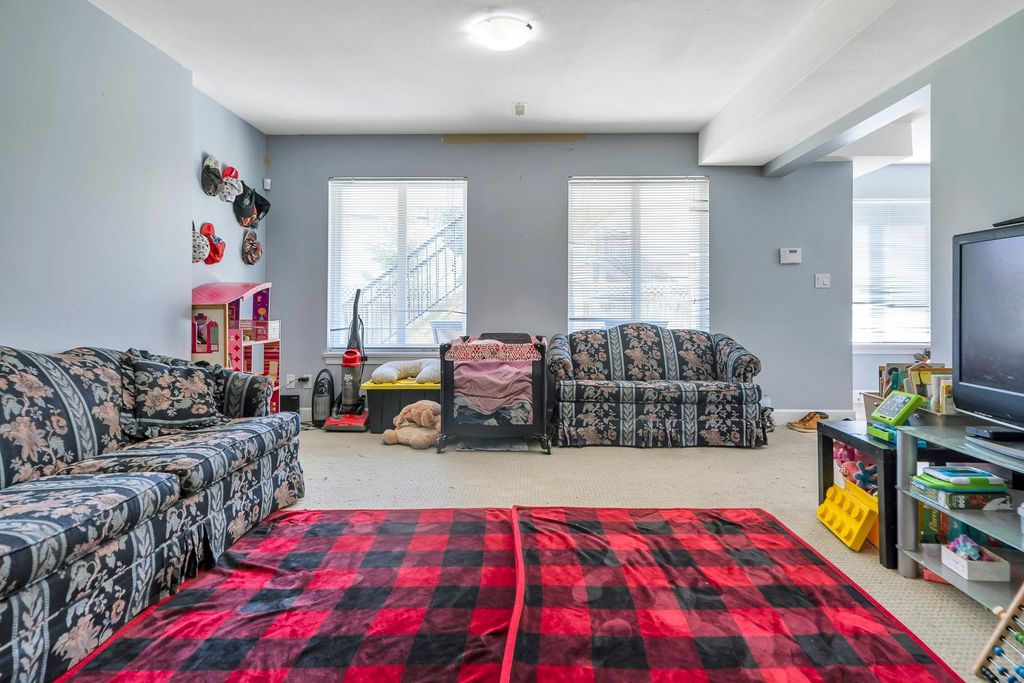 listing image 1104045464443719441