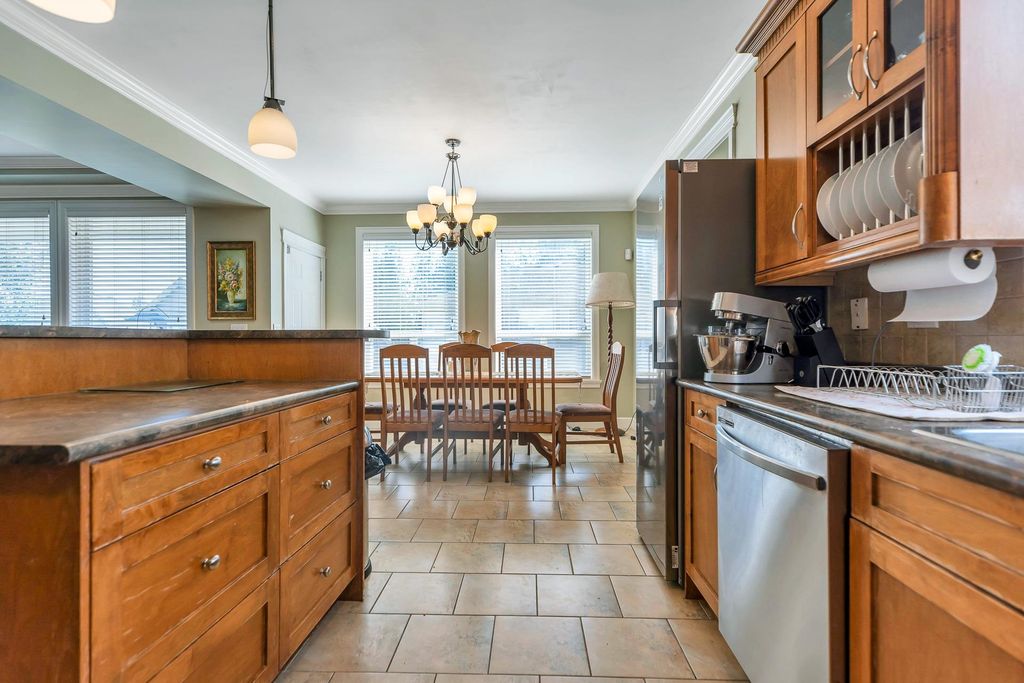 listing image 1105672603363857231