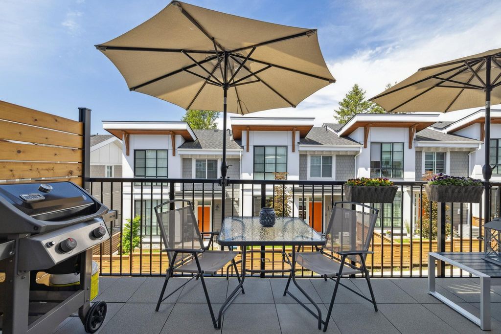listing image 1108318753972586882