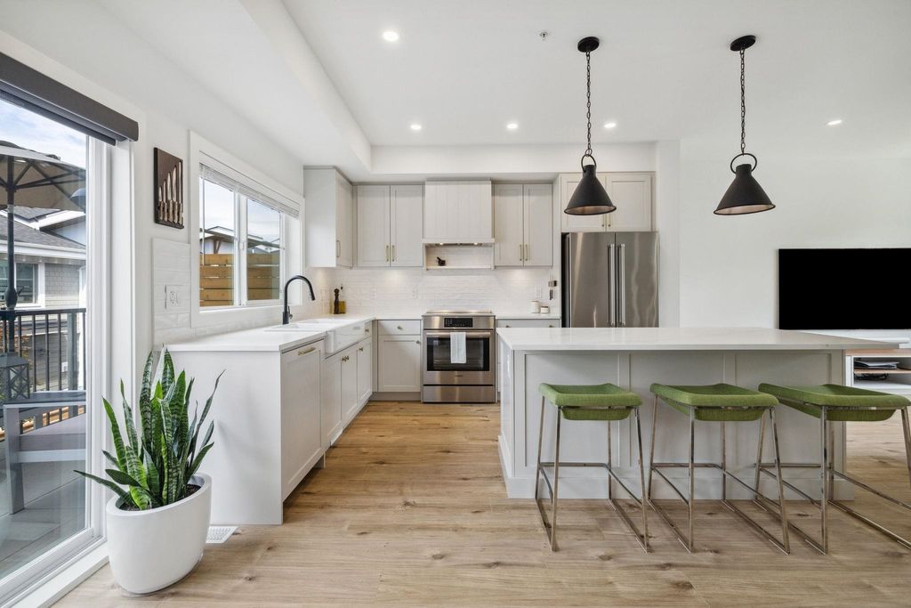 listing image 1104214220683737339