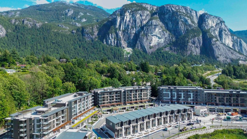 listing image 1106458308882178303