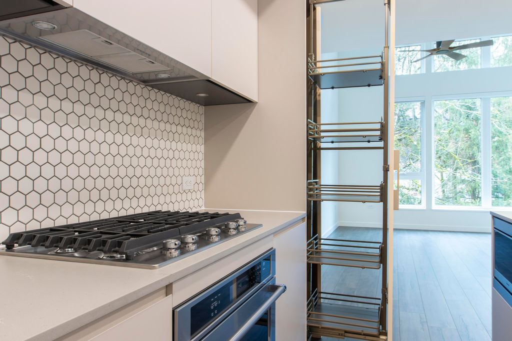 listing image 1108285183939412408