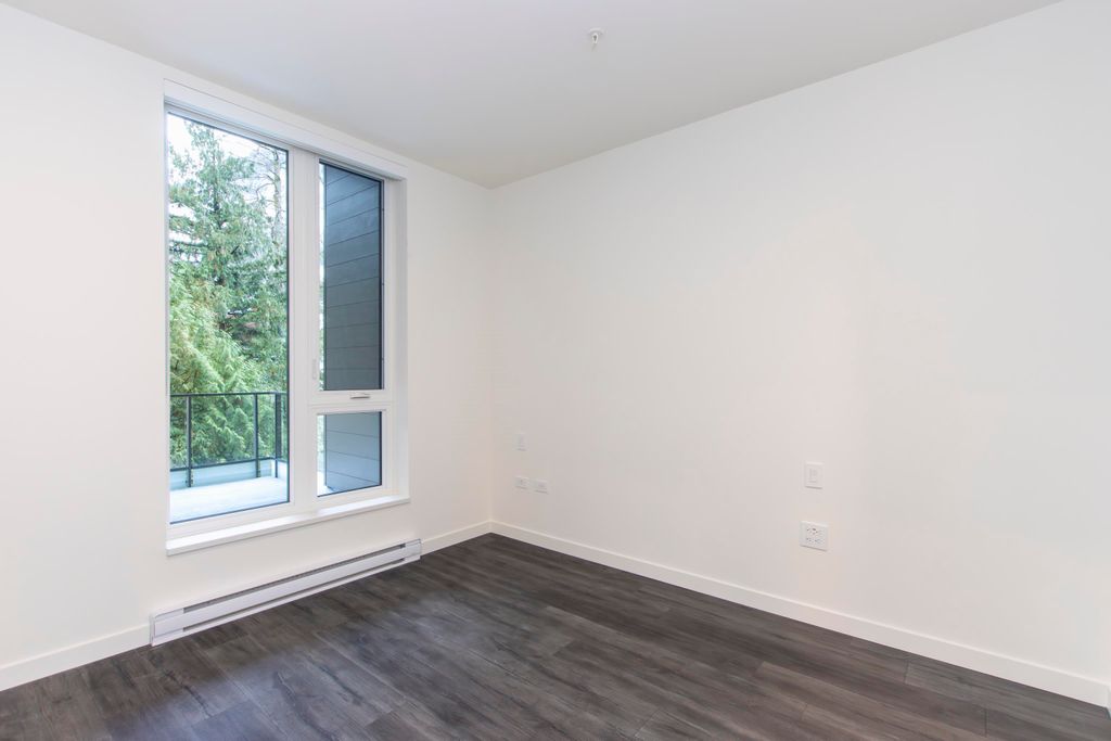 listing image 1100409747407526578