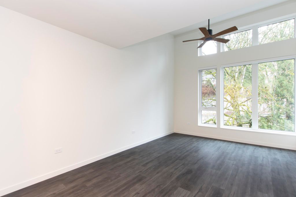 listing image 1102017648037911928