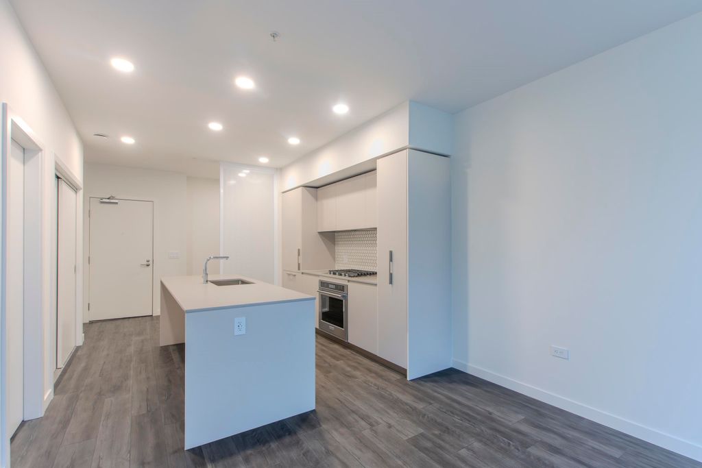 listing image 1108729292922828347