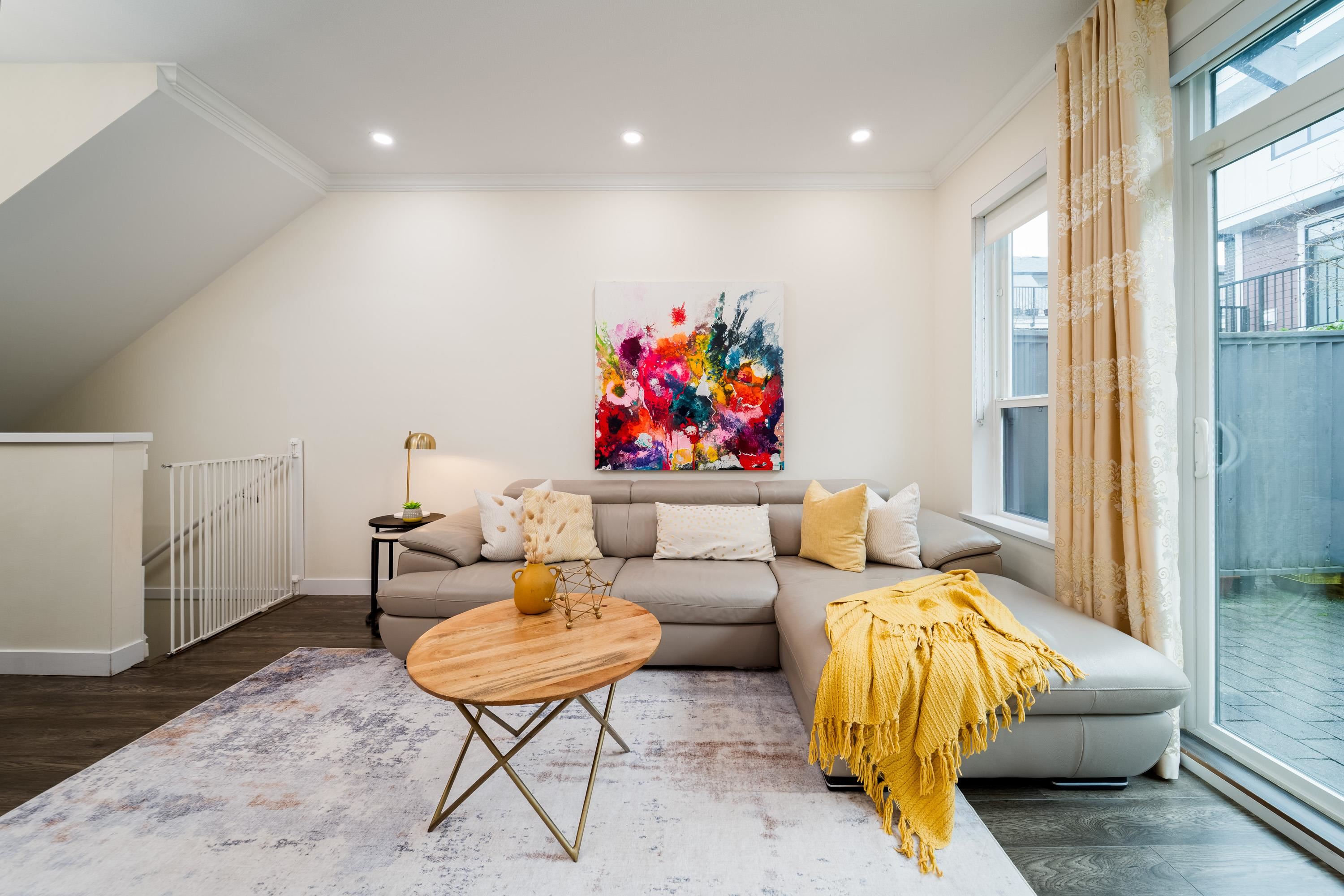 7039 Macpherson Avenue 17