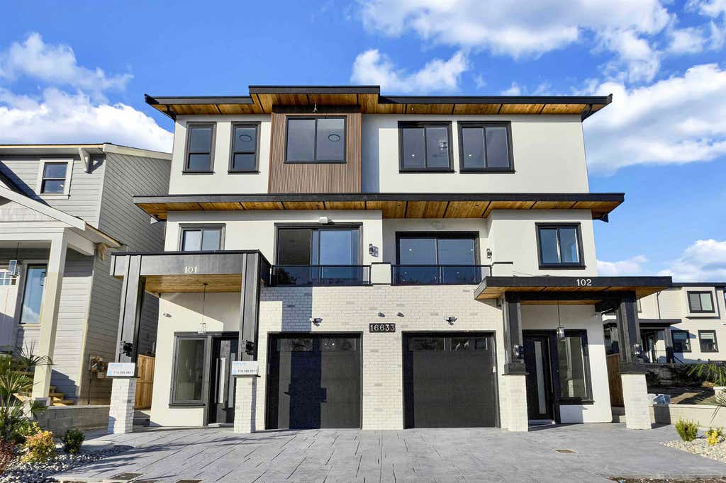 Photo of 16633 18a Avenue #102, Surrey, BC V3Z 1A2 (MLS # R3157627)